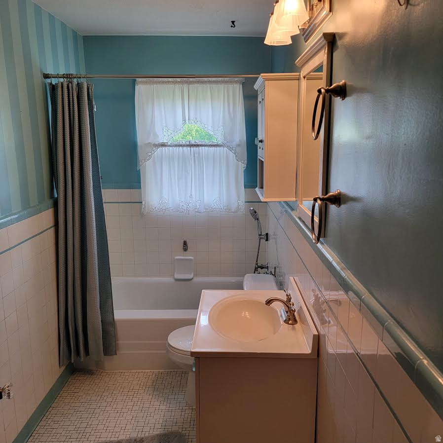 WHITE CIRCLE SUB - Residential