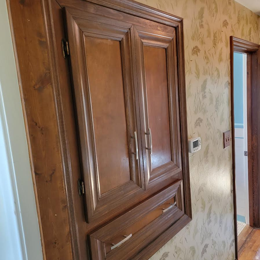 WHITE CIRCLE SUB - Residential