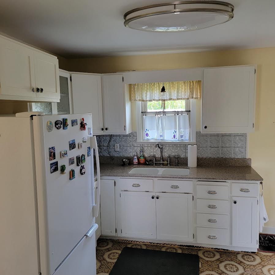 WHITE CIRCLE SUB - Residential