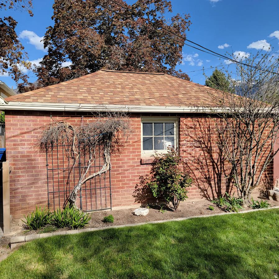 WHITE CIRCLE SUB - Residential