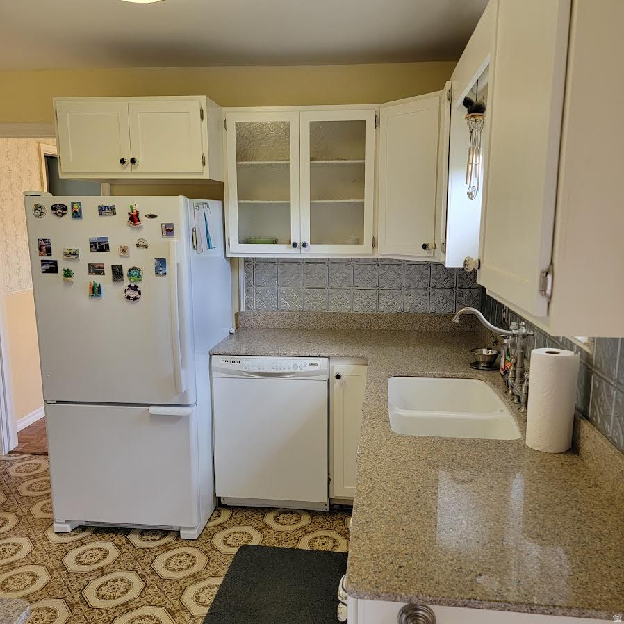 WHITE CIRCLE SUB - Residential