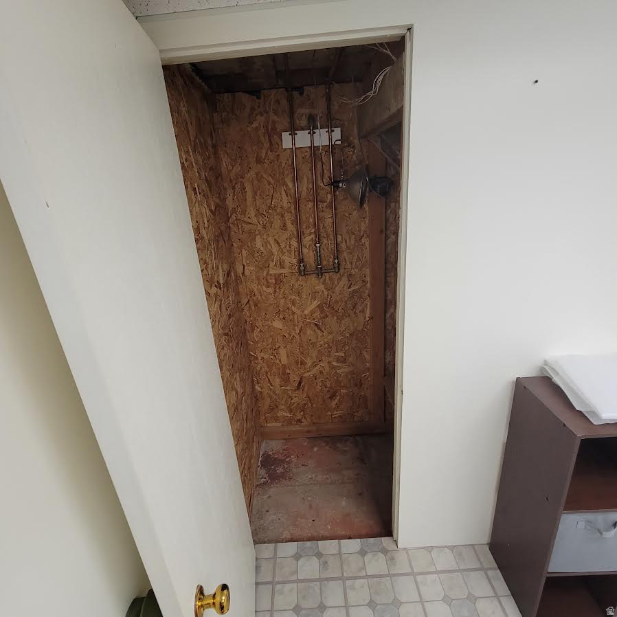 WHITE CIRCLE SUB - Residential