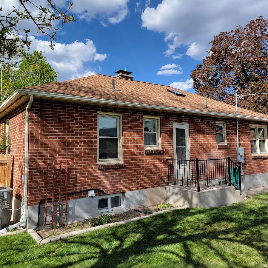 WHITE CIRCLE SUB - Residential