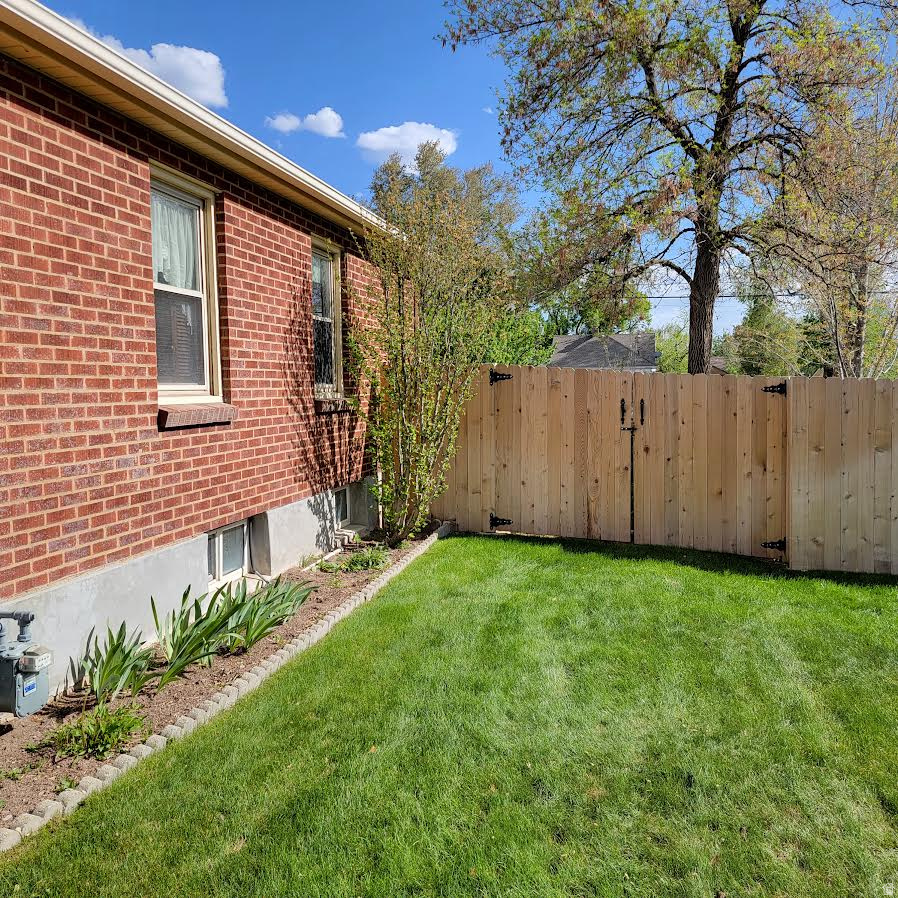 WHITE CIRCLE SUB - Residential