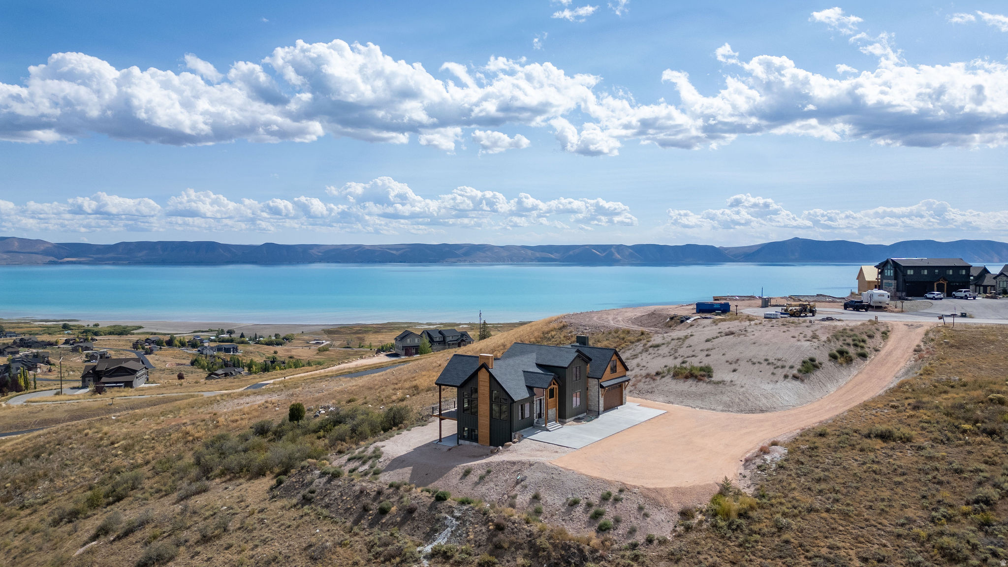 THE KNOLL AT THE RESERVE - Residential