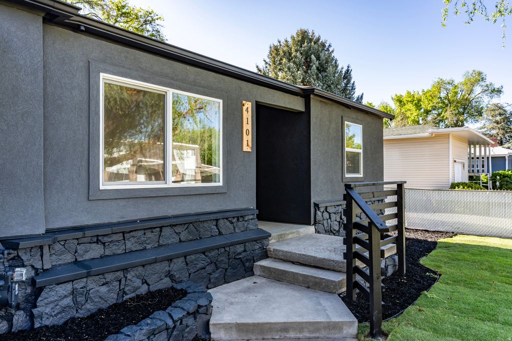 Photo of 4101 S 1135 E, Millcreek, UT 84124 (MLS # 2156105)