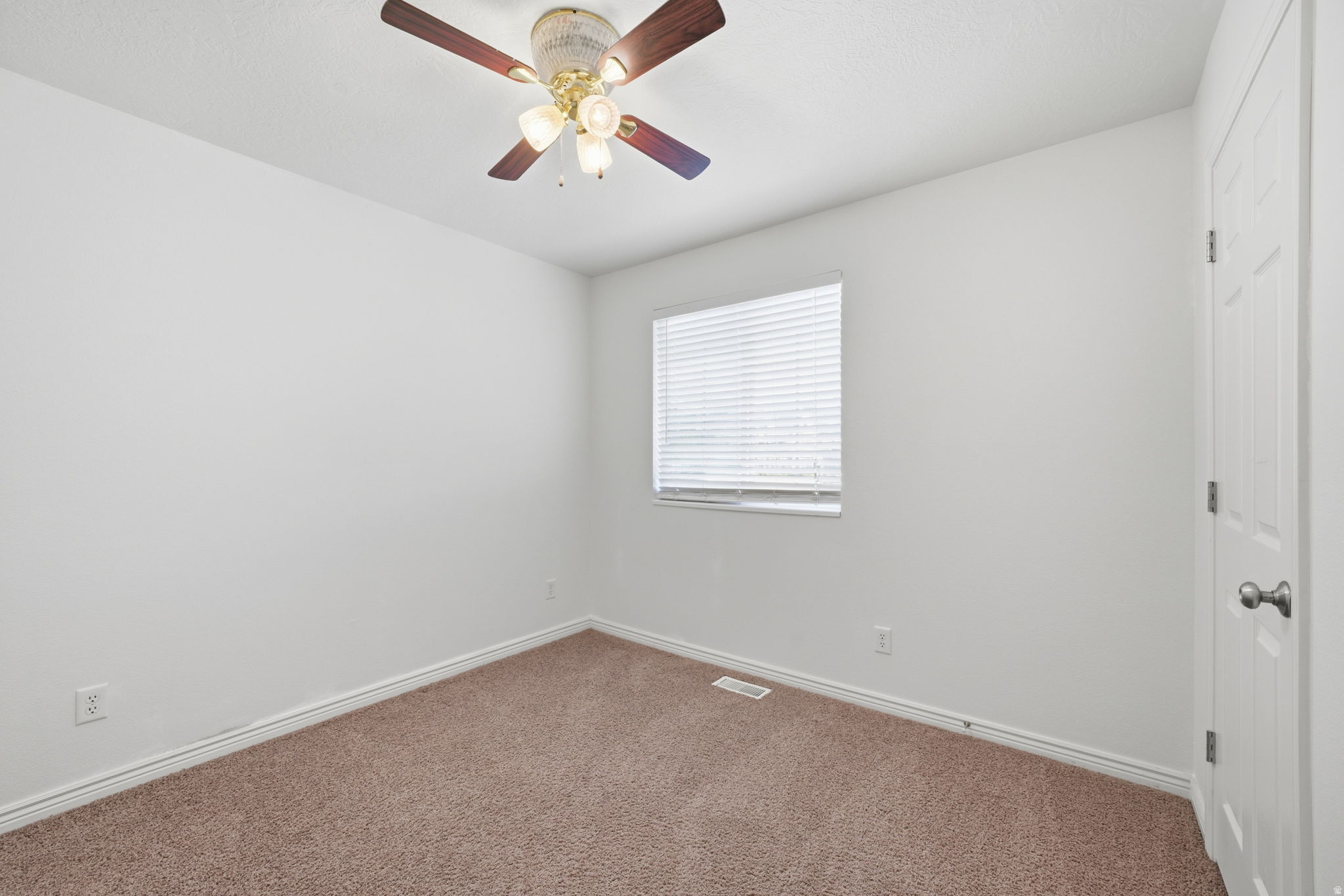 WHISPERING WILLOWS - Residential