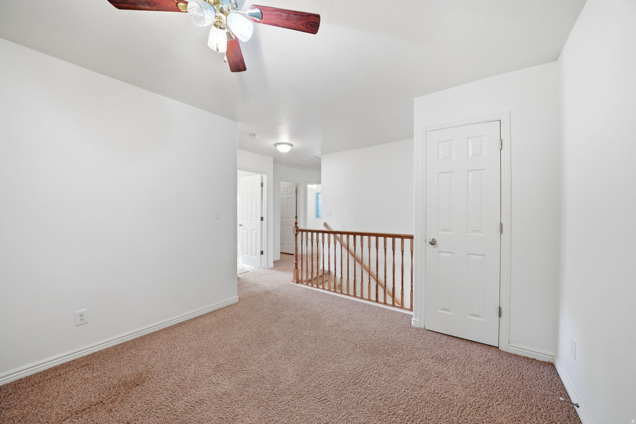 WHISPERING WILLOWS - Residential