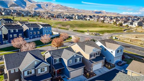 Tiny photo for 324 W WILLOW CREEK DR S, Saratoga Springs, UT 84045 (MLS # 2125760)