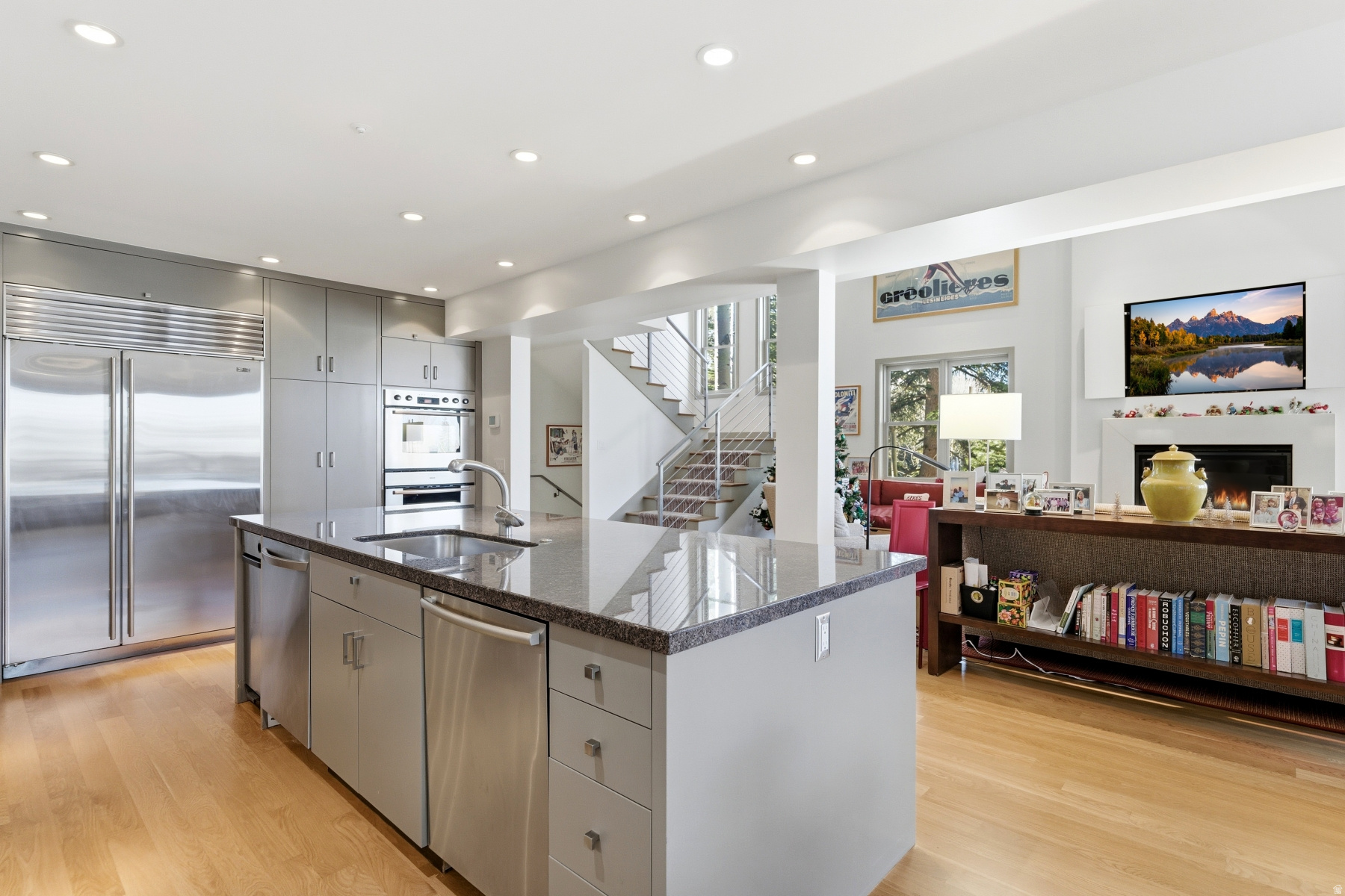 TRAILSIDE - Residential