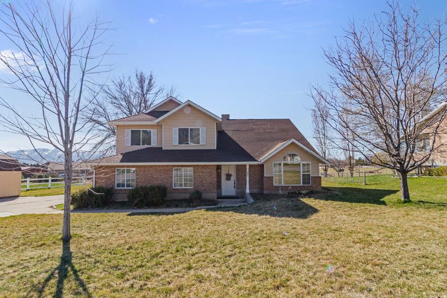 Located on a quiet dead-end street with no through traffic, this 4-bedroom, 2.5-bath home sits on a spacious 1/3 acre lot with a great yard and plenty of room to enjoy the outdoors. The home offers a functional layout and has had some updates, while still leaving room for a buyer to add their own touches. A great opportunity to own a property with space, privacy, and potential.