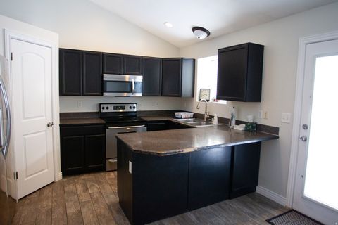 Tiny photo for 265 E 1900 N, North Ogden, UT 84414 (MLS # 2125973)