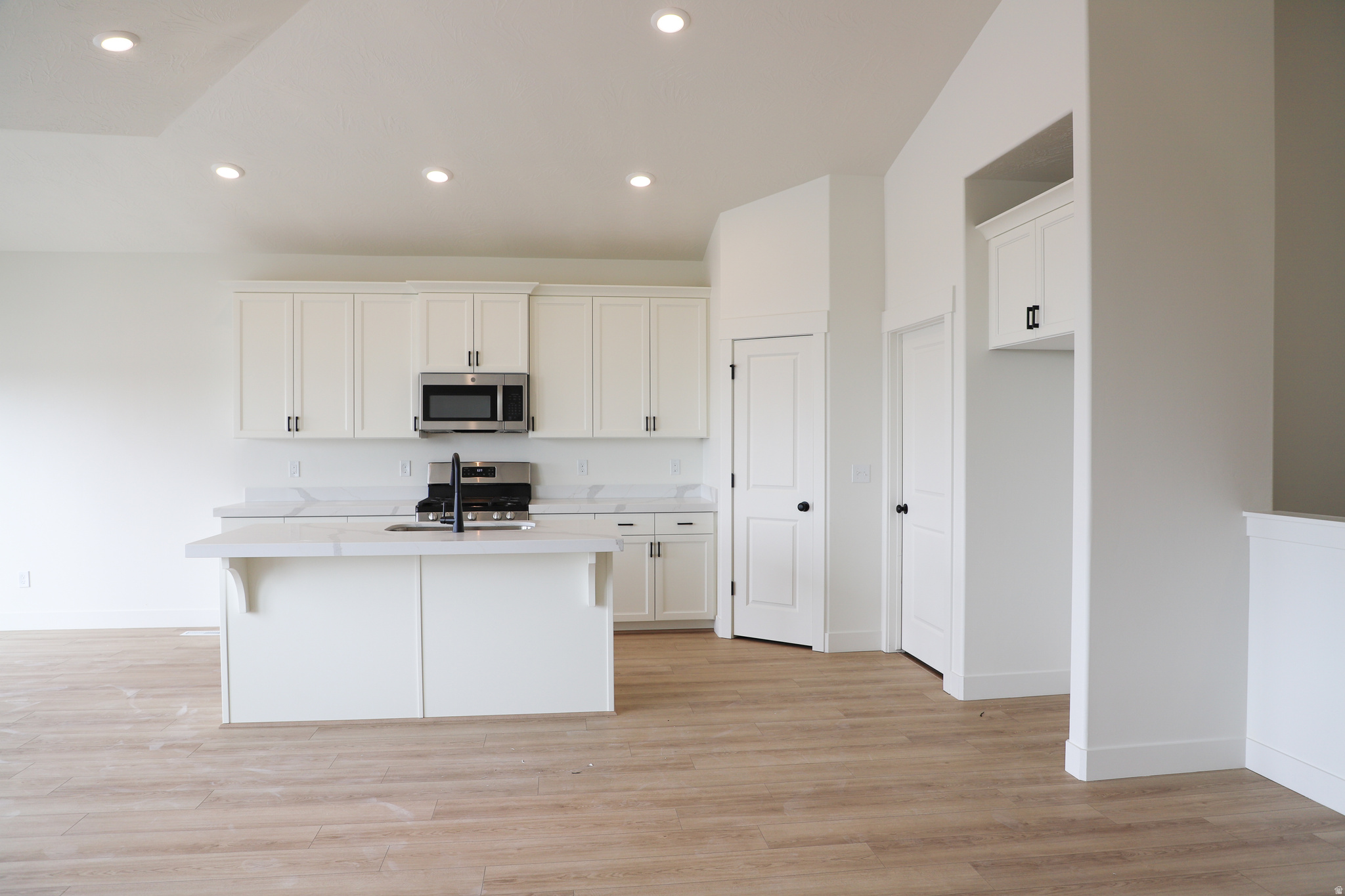 SALEM FIELDS - Residential