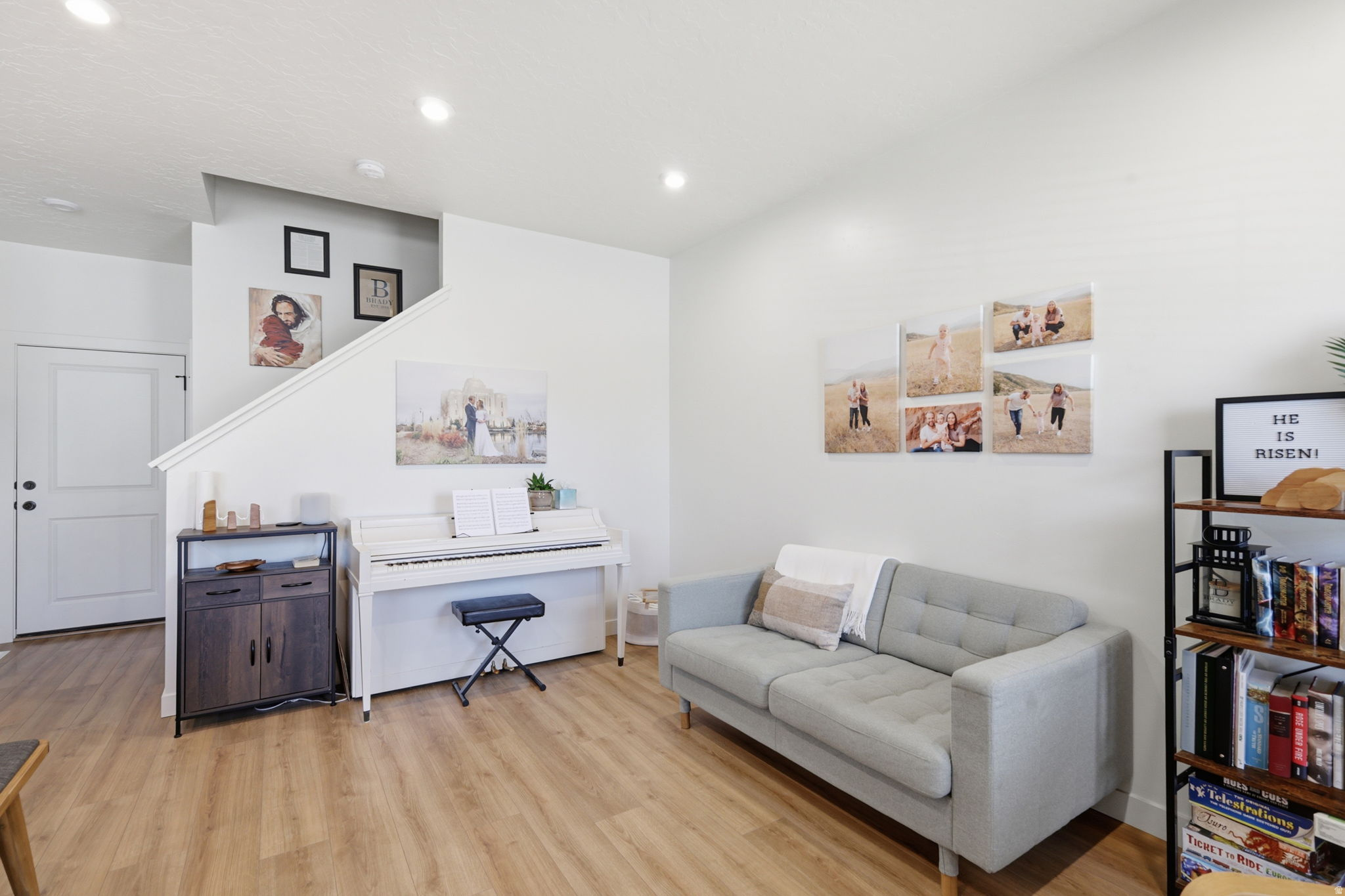 SCENIC MOUNTAIN - Residential