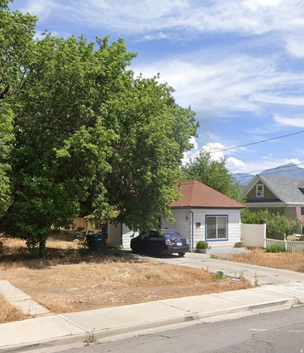 Photo of 186 W 600 N, Lehi, UT 84043 (MLS # 2184232)