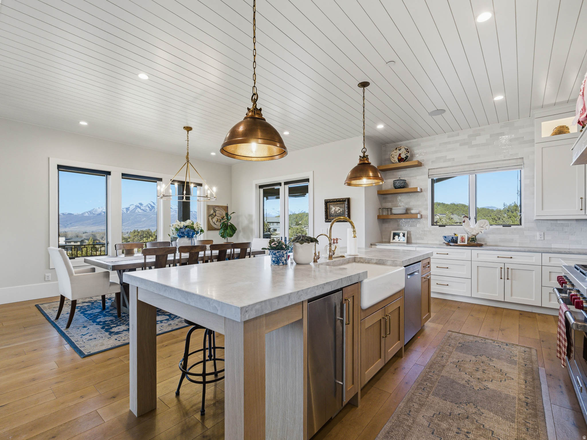 RED LEDGES - Residential