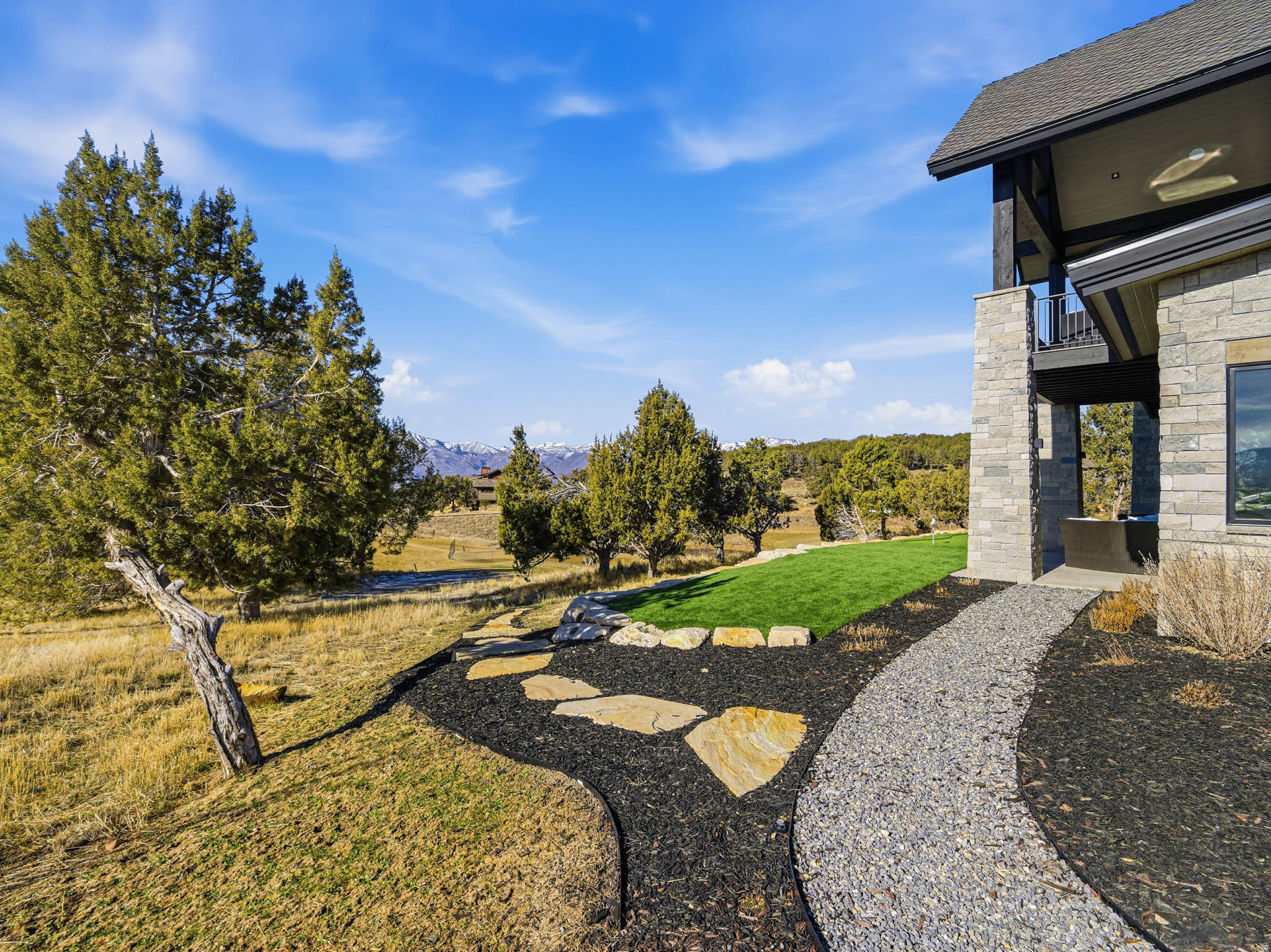 RED LEDGES - Residential