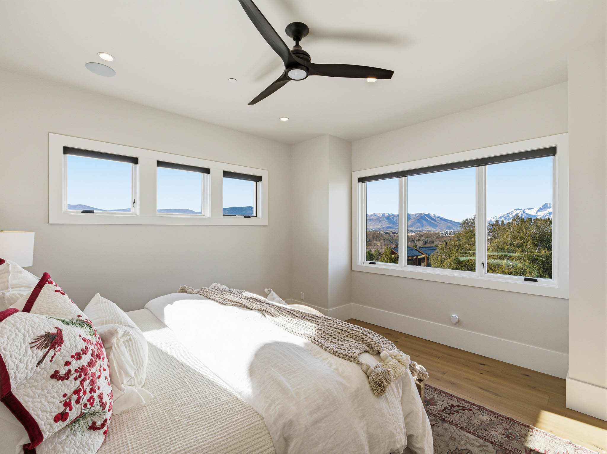 RED LEDGES - Residential