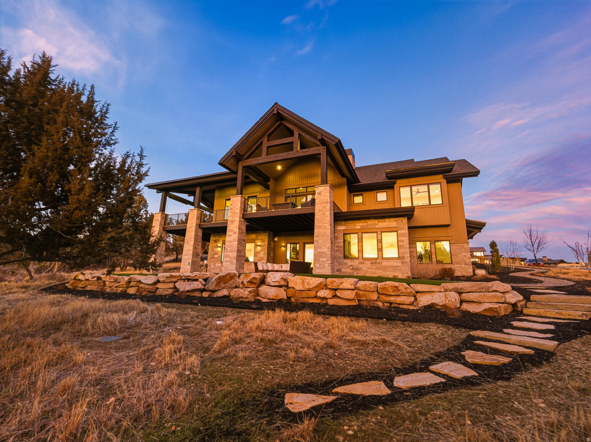 RED LEDGES - Residential