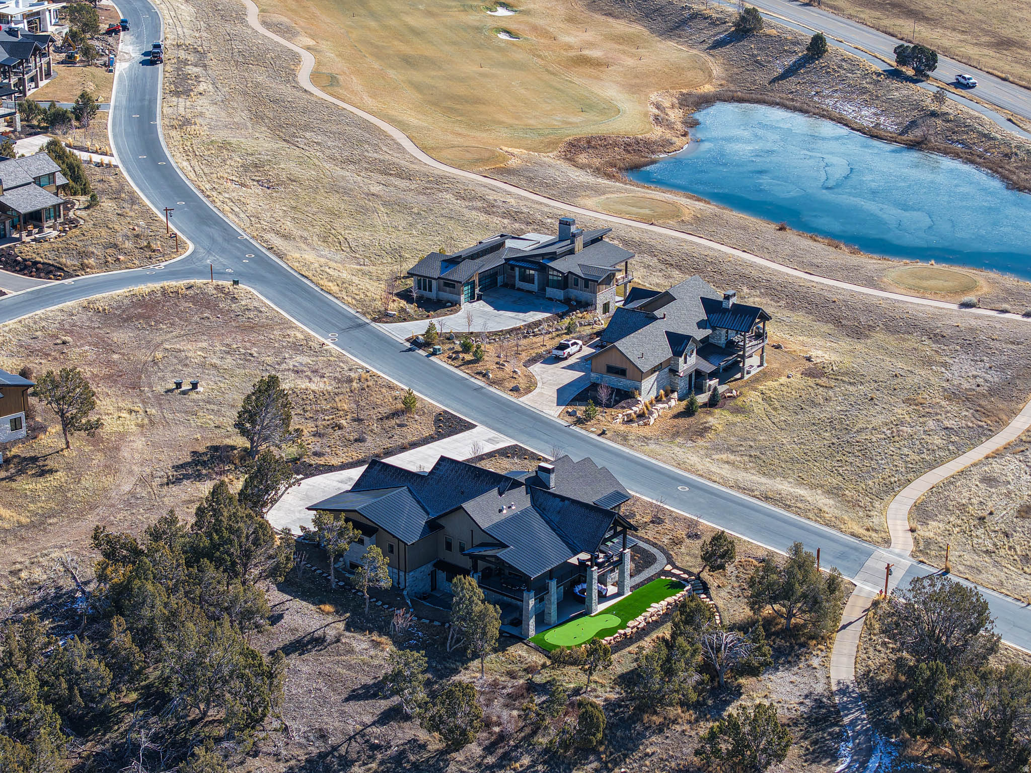 RED LEDGES - Residential