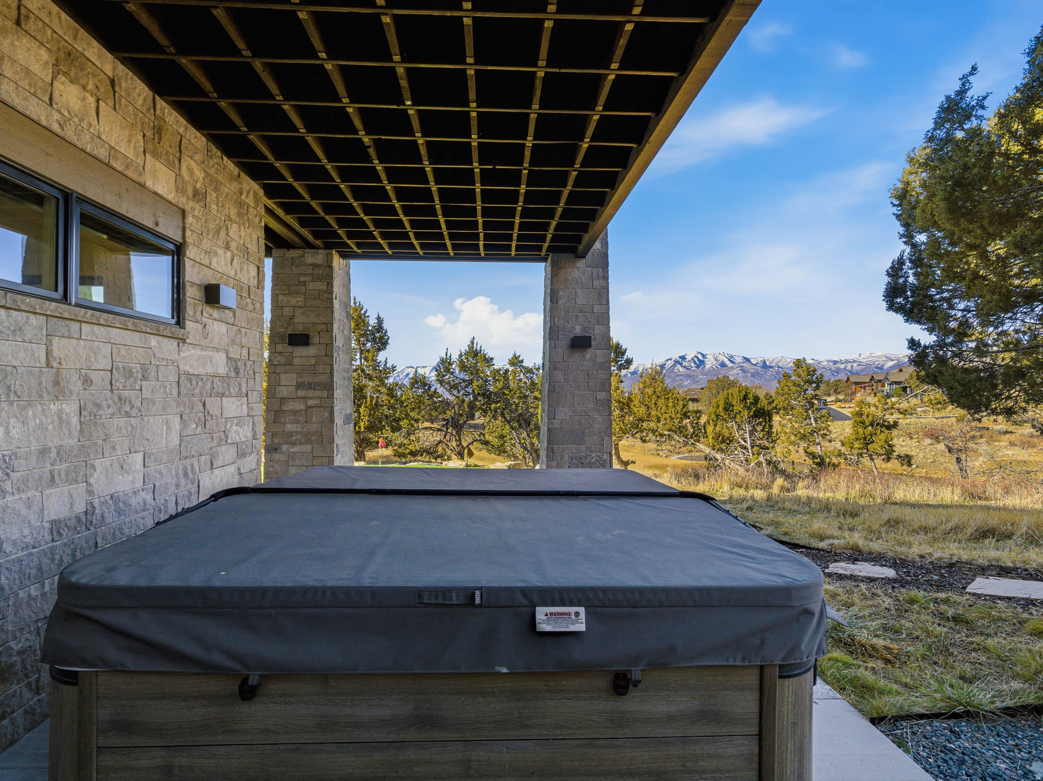 RED LEDGES - Residential