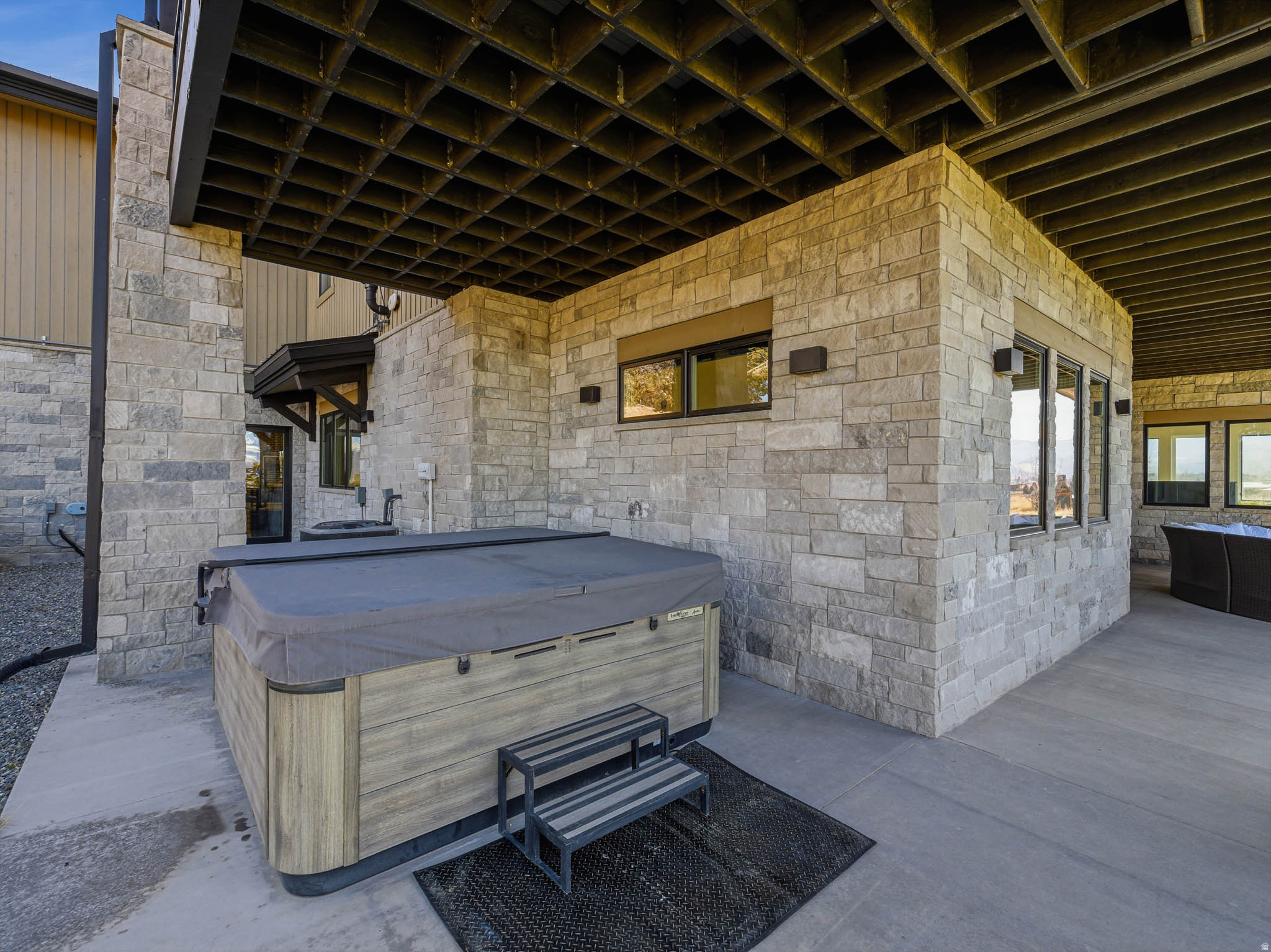 RED LEDGES - Residential