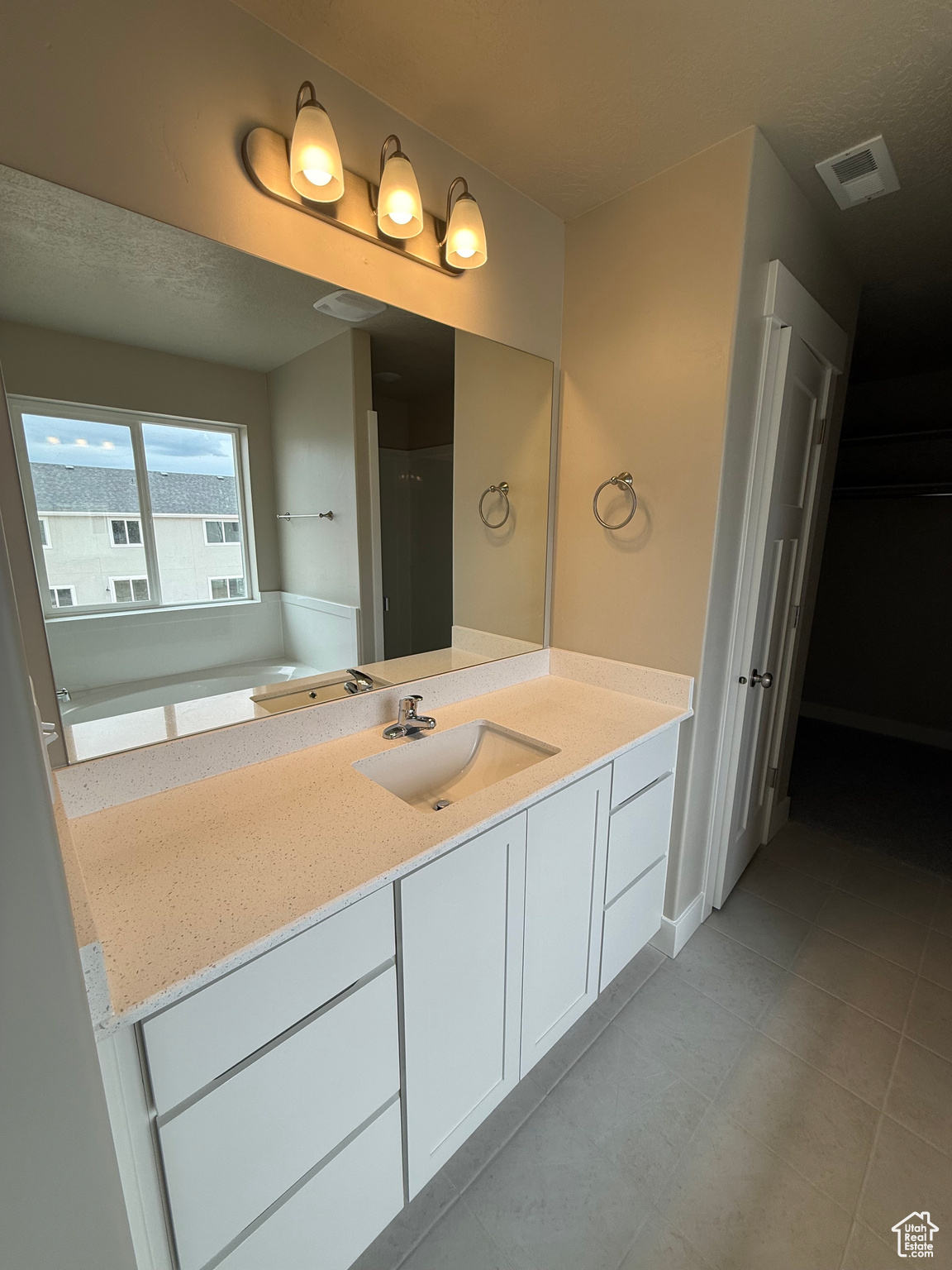 TIMBER RANCH - Residential