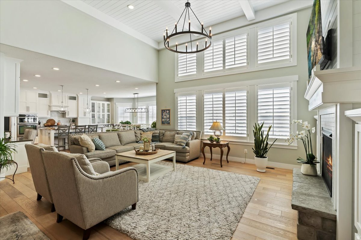 SNOW SPRINGS - Residential