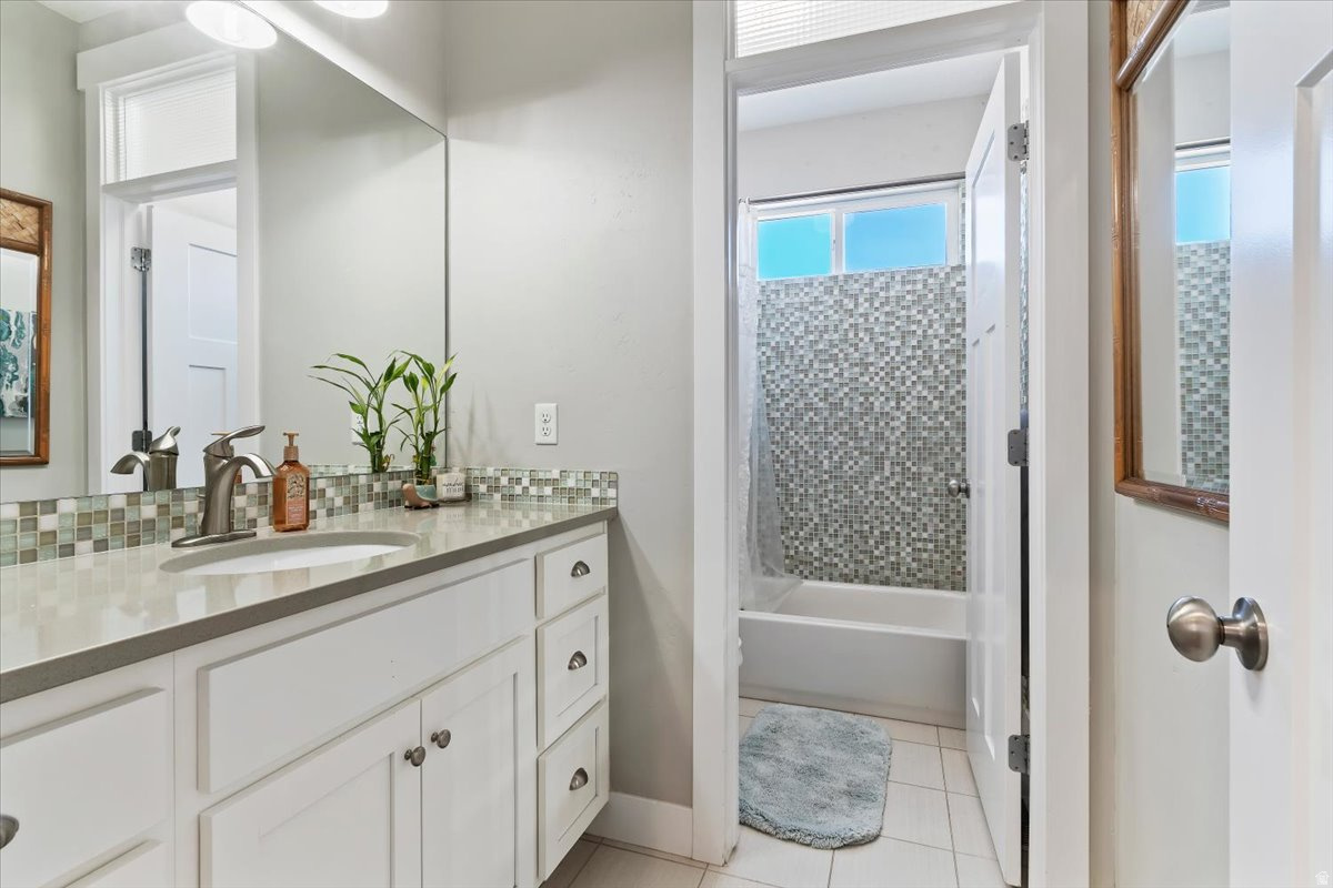 SNOW SPRINGS - Residential