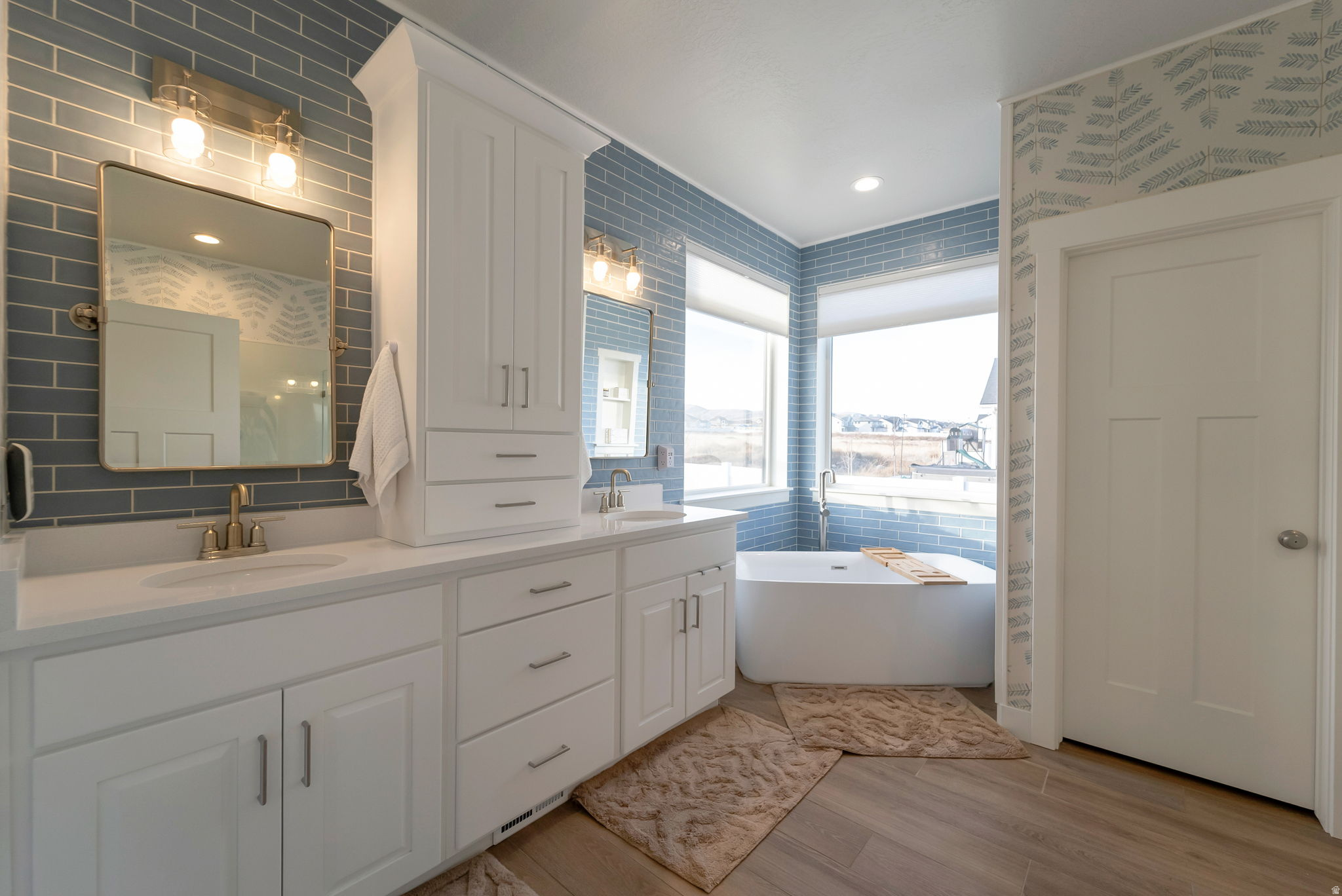 ARCADIA SPRINGS - Residential