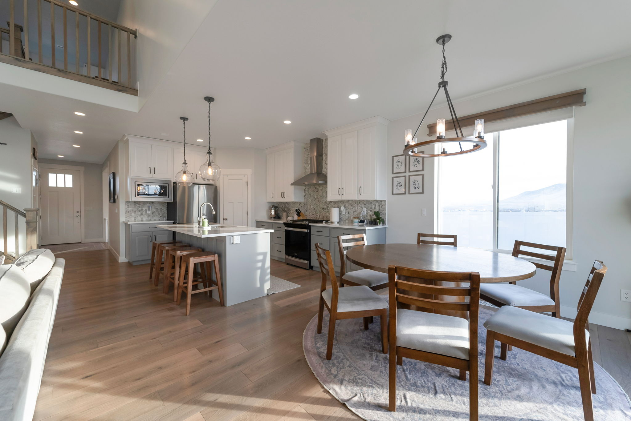 ARCADIA SPRINGS - Residential