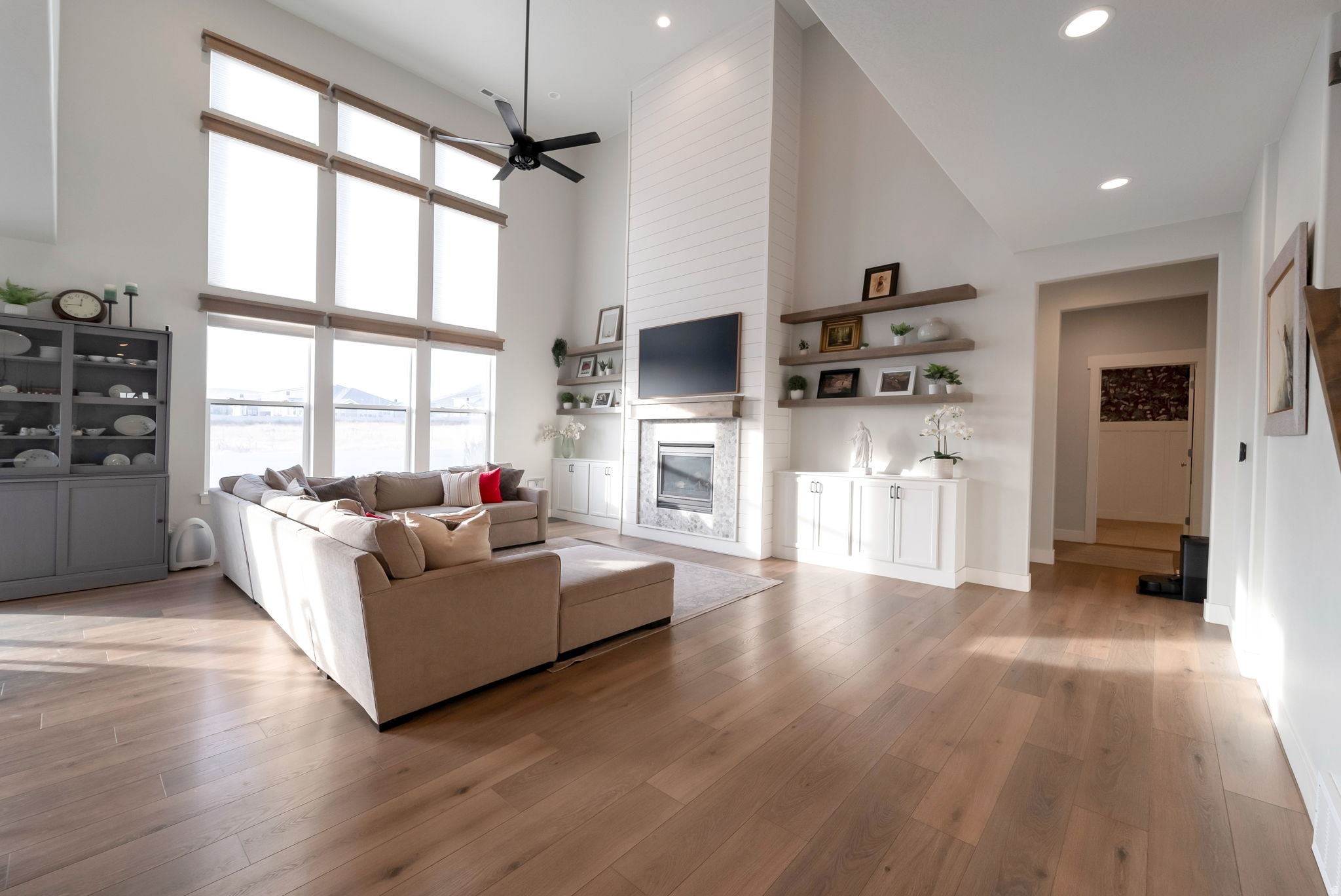 ARCADIA SPRINGS - Residential