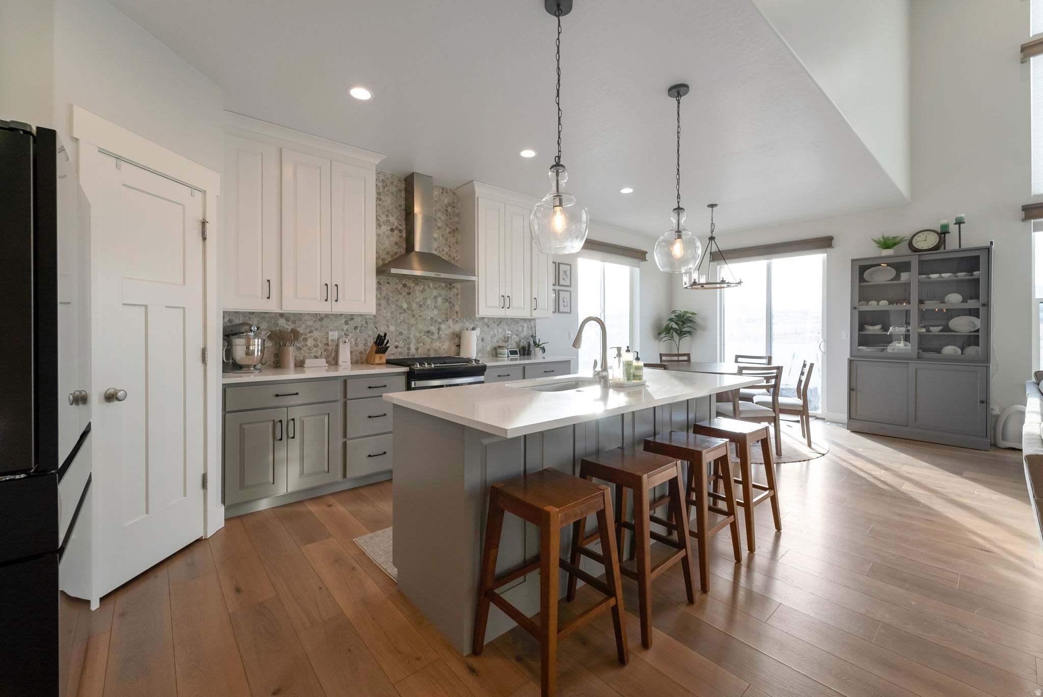 ARCADIA SPRINGS - Residential