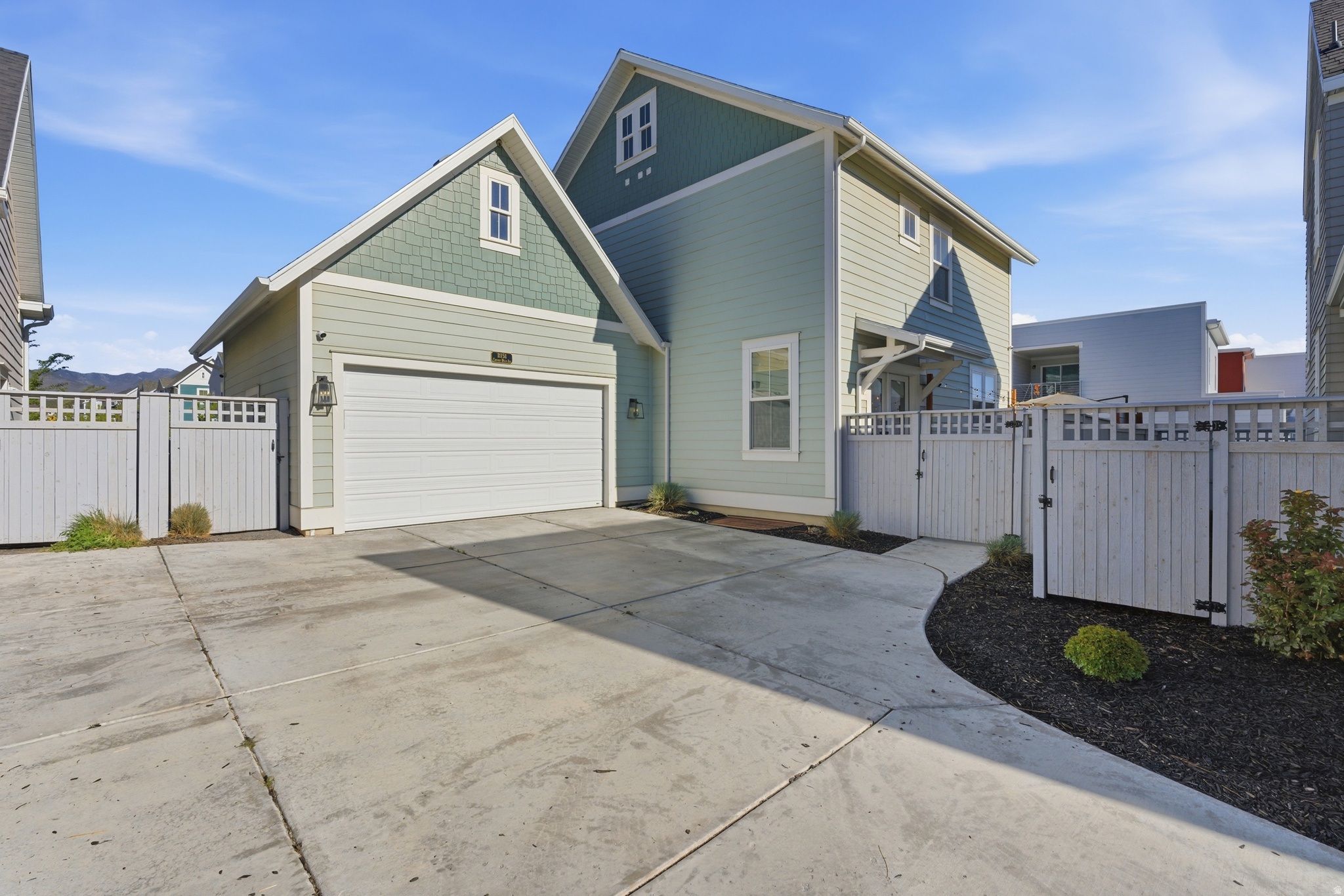 CASCADE VILLAGE - Residential