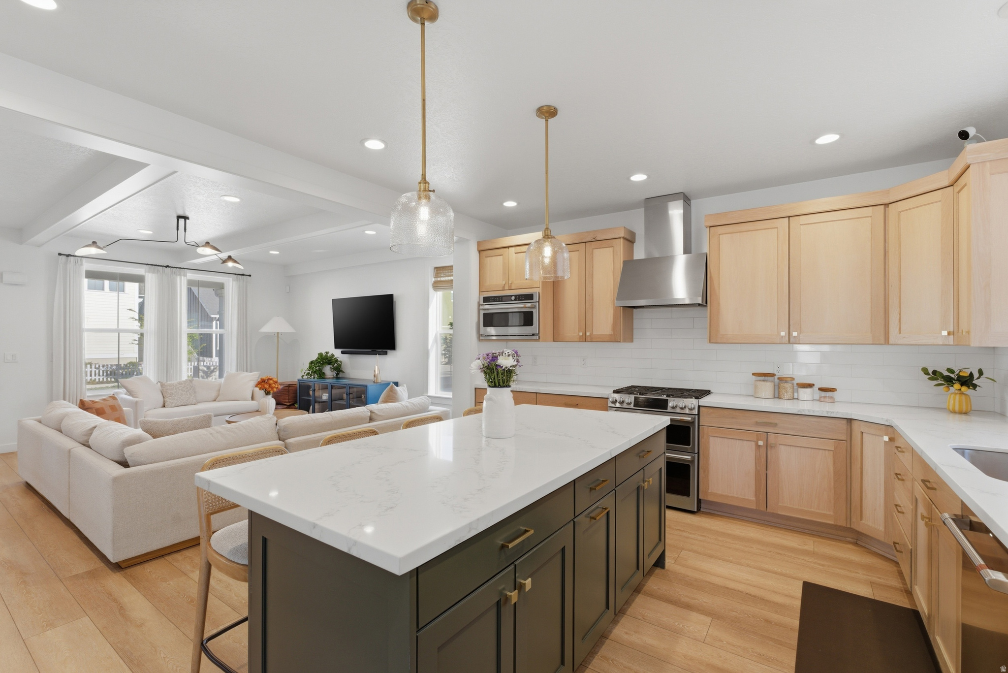 CASCADE VILLAGE - Residential