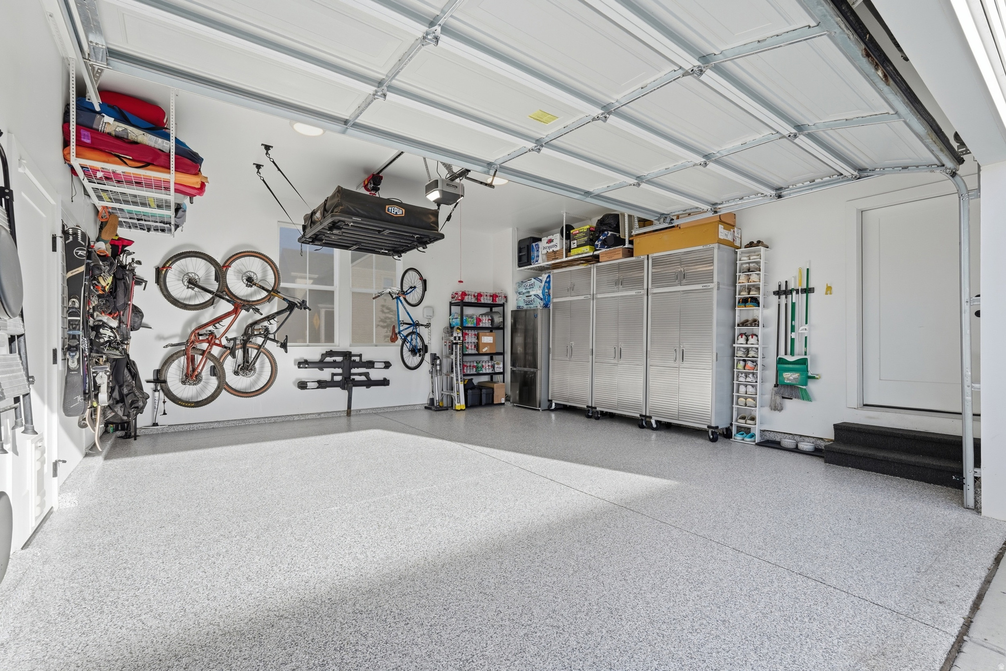 CASCADE VILLAGE - Residential