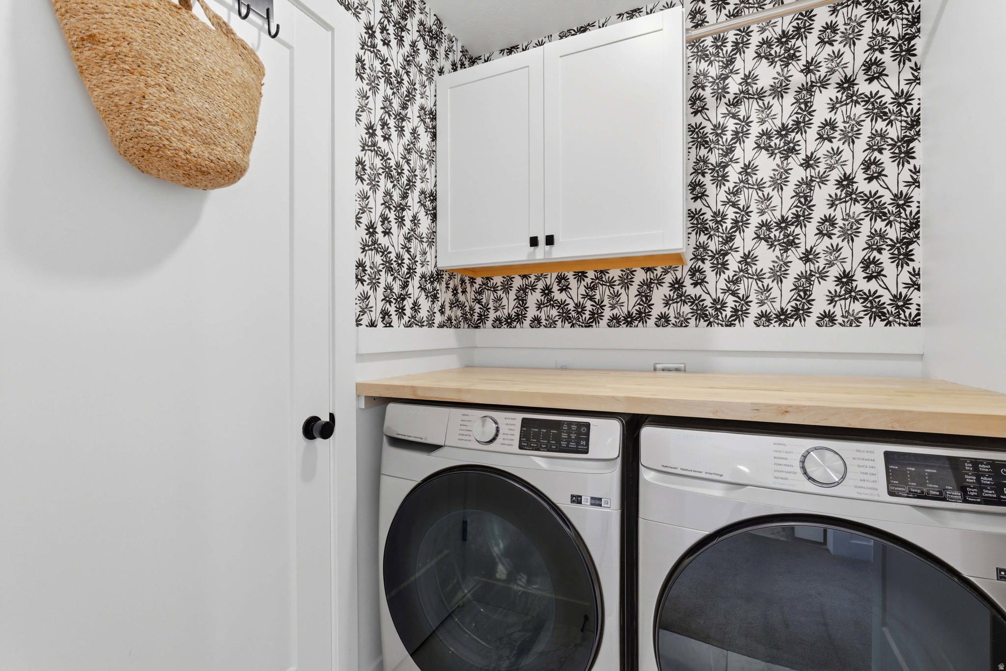 CASCADE VILLAGE - Residential