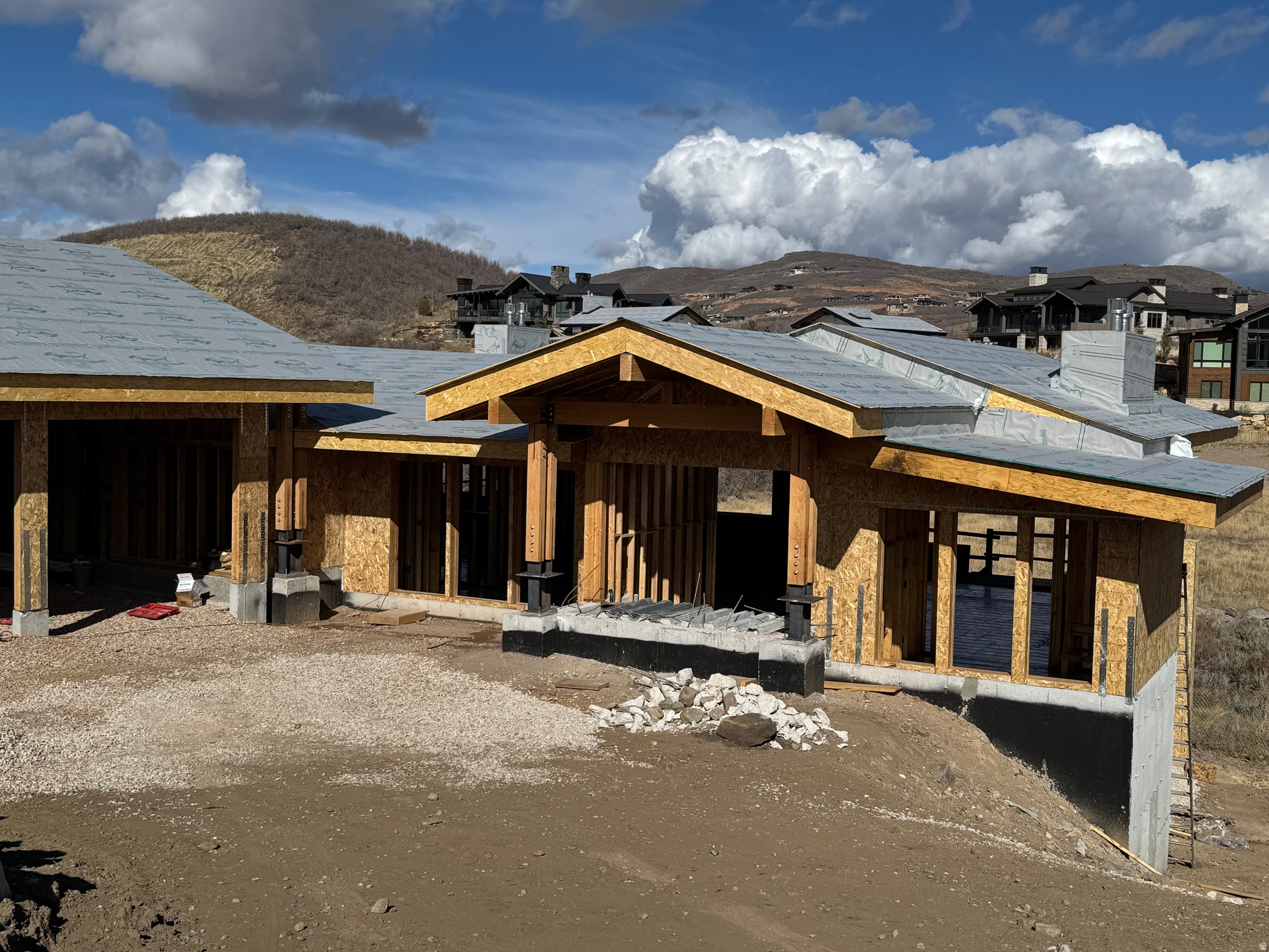 TUHAYE - Residential