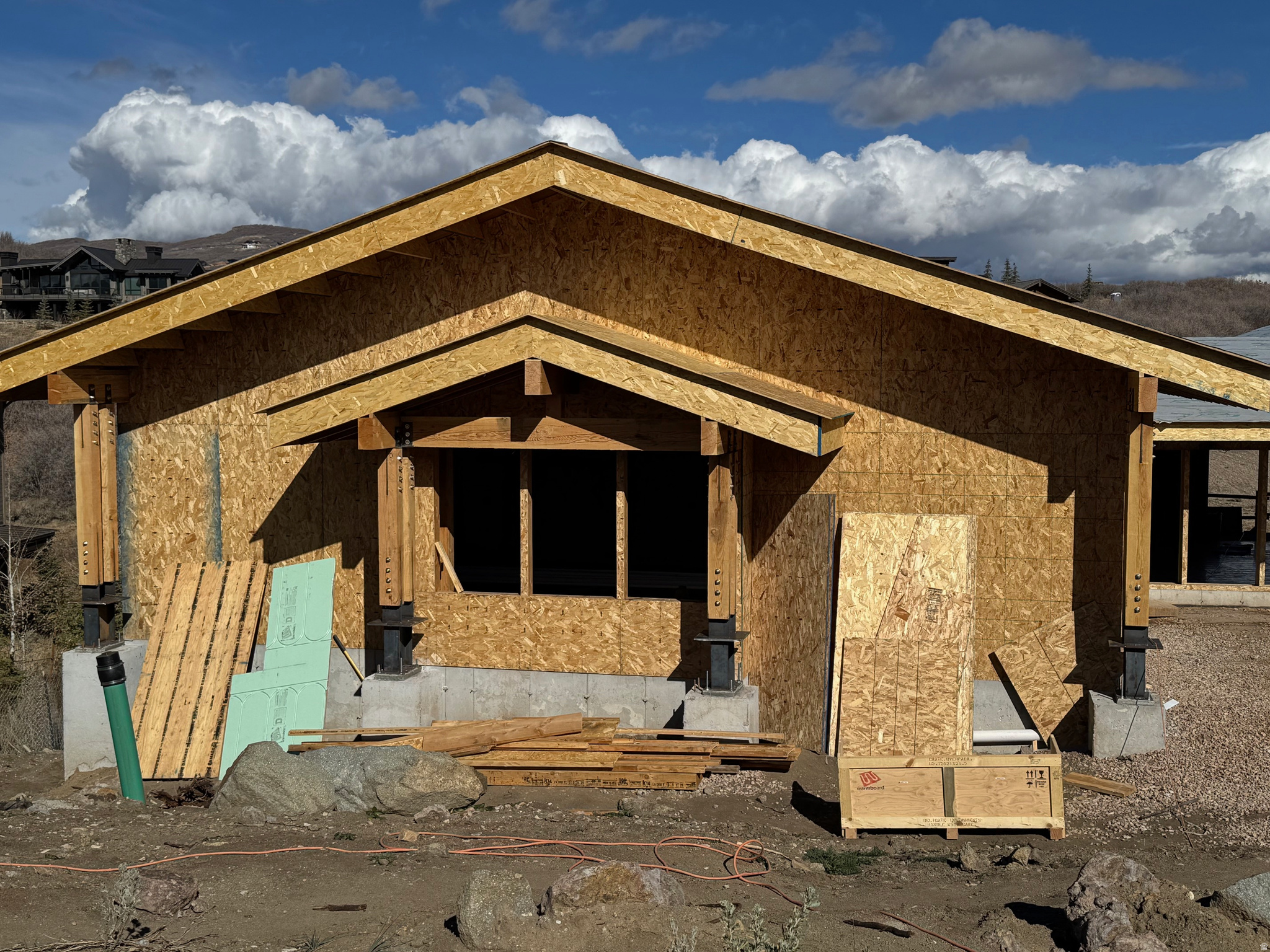 TUHAYE - Residential