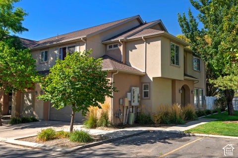 Townhouse For Sale - 4584 S Sienna Ct<br/> Taylorsville, UT 84123