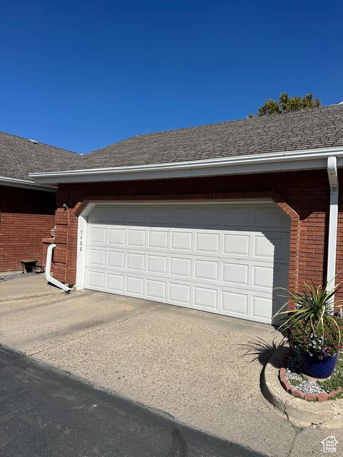 Tiny photo for 5488 S 250 E, Washington Terrace, UT 84405 (MLS # 2114580)