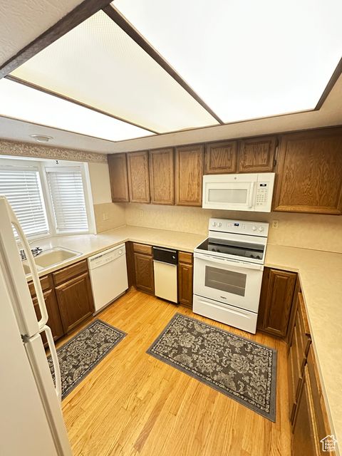 Tiny photo for 5488 S 250 E, Washington Terrace, UT 84405 (MLS # 2114580)