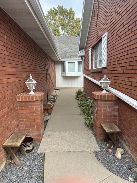Tiny photo for 5488 S 250 E, Washington Terrace, UT 84405 (MLS # 2114580)