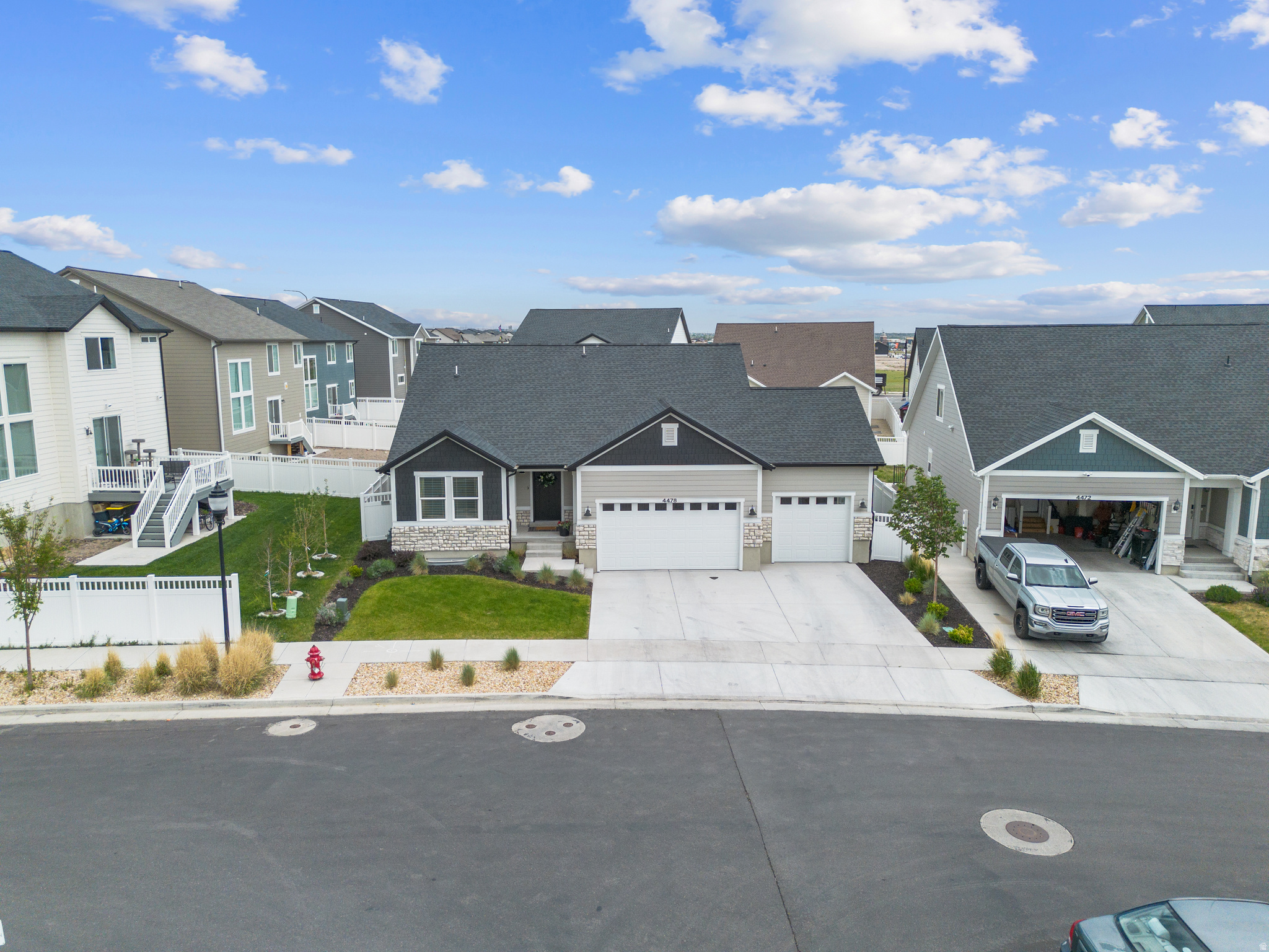 MOUNTAIN RIDGE - Residential
