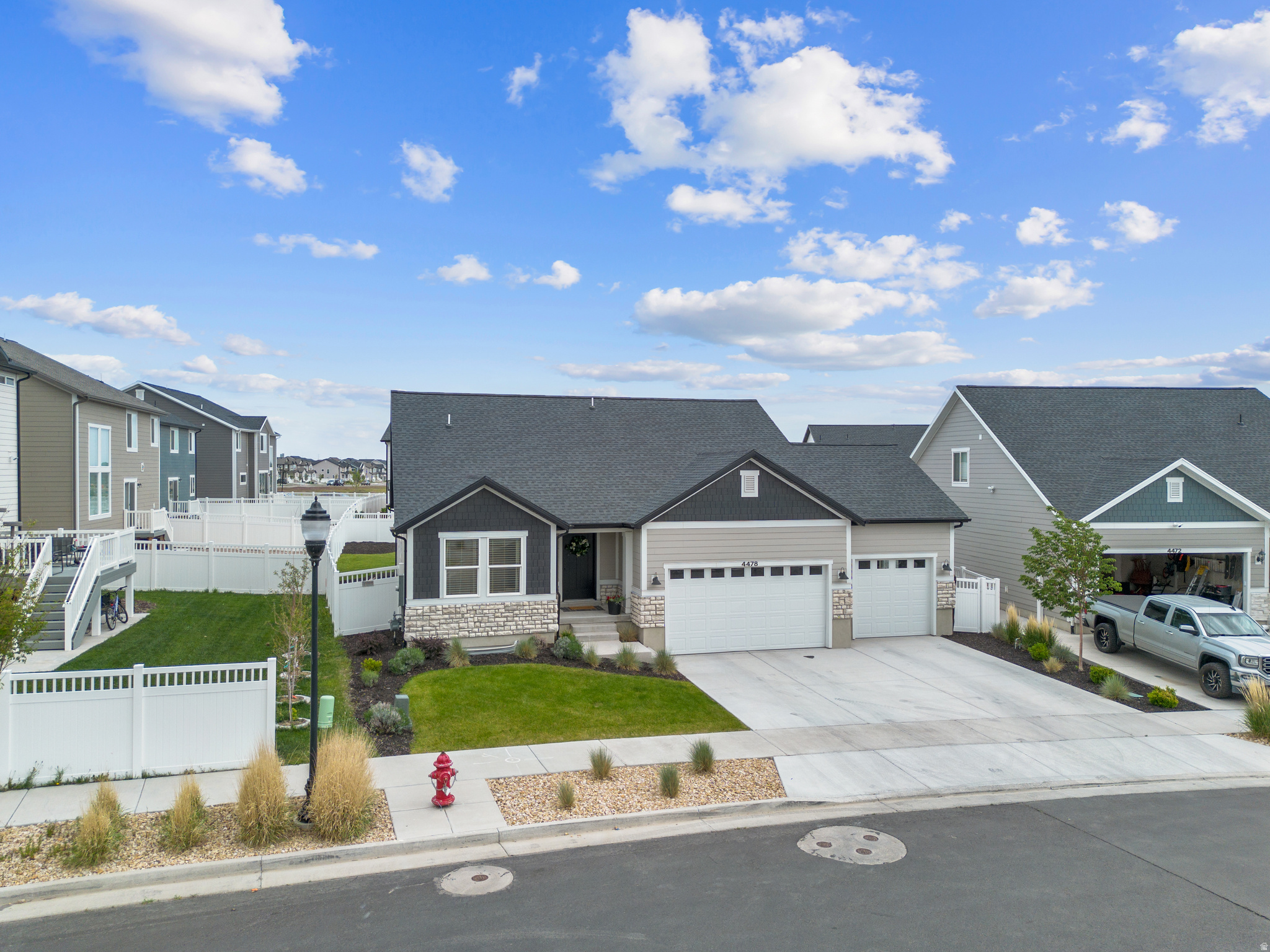 MOUNTAIN RIDGE - Residential