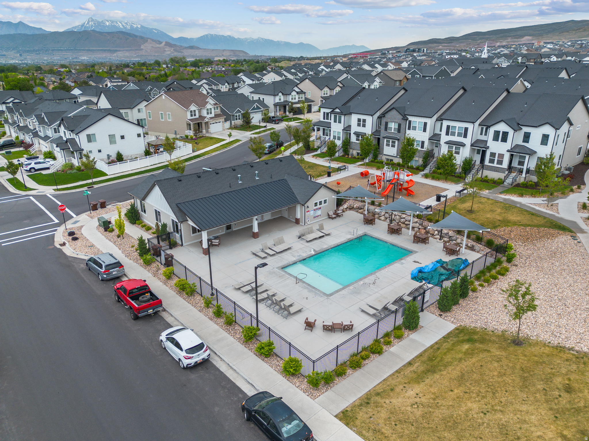 MOUNTAIN RIDGE - Residential