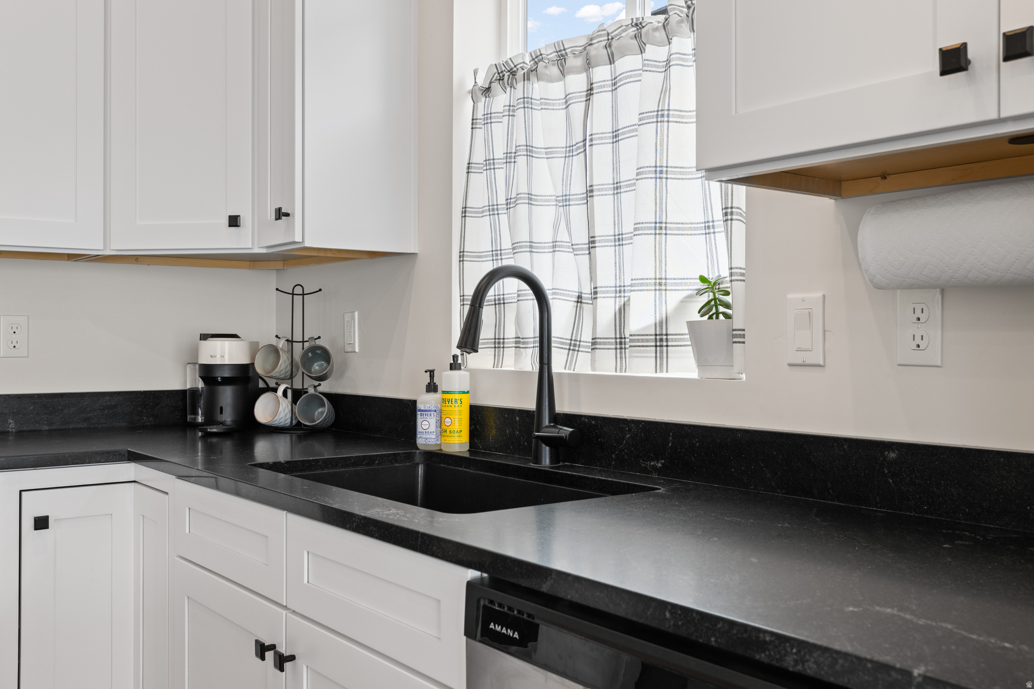 MOUNTAIN RIDGE - Residential
