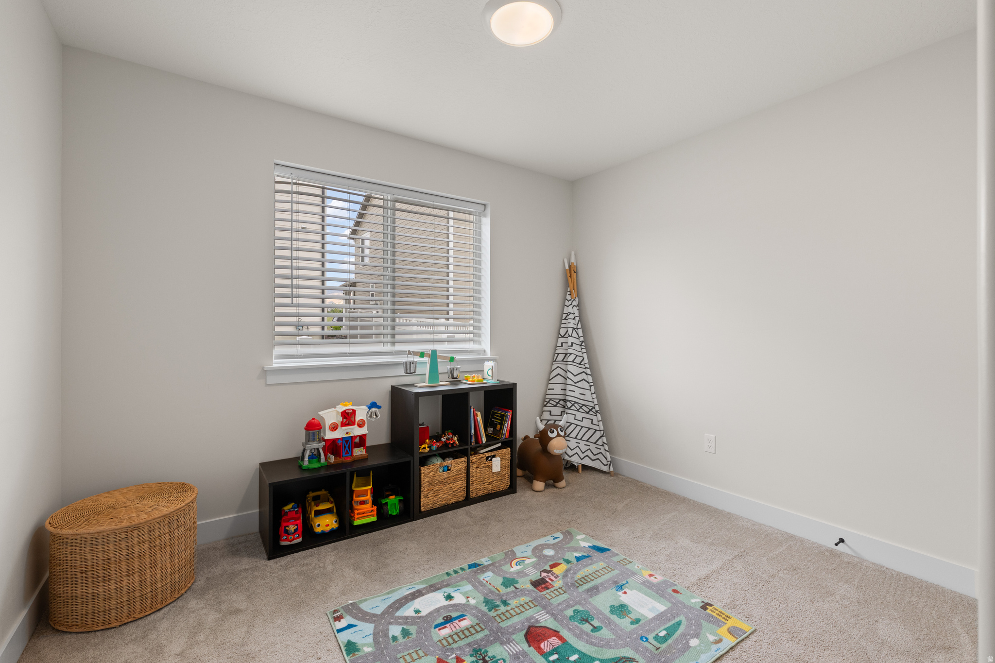 MOUNTAIN RIDGE - Residential