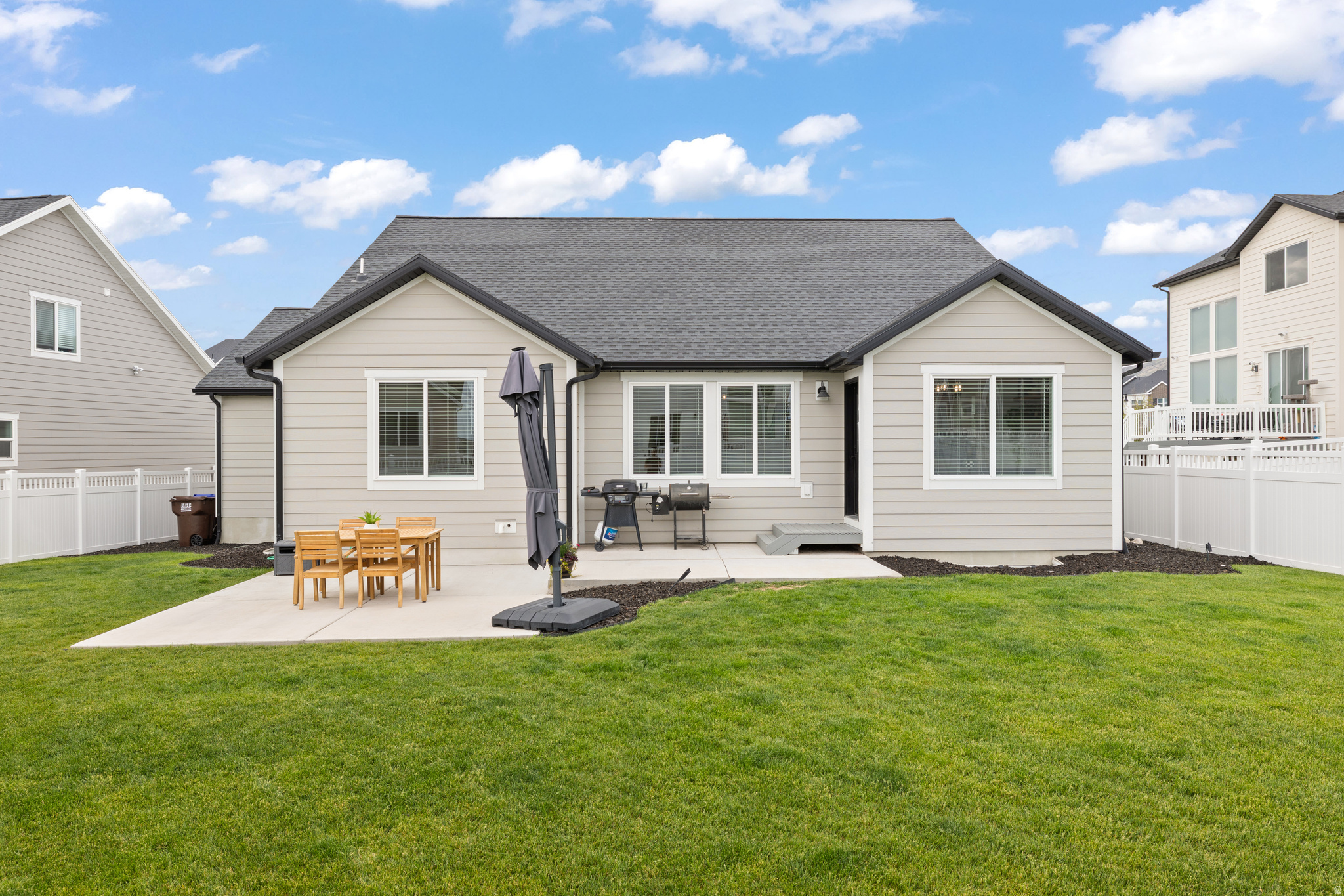 MOUNTAIN RIDGE - Residential