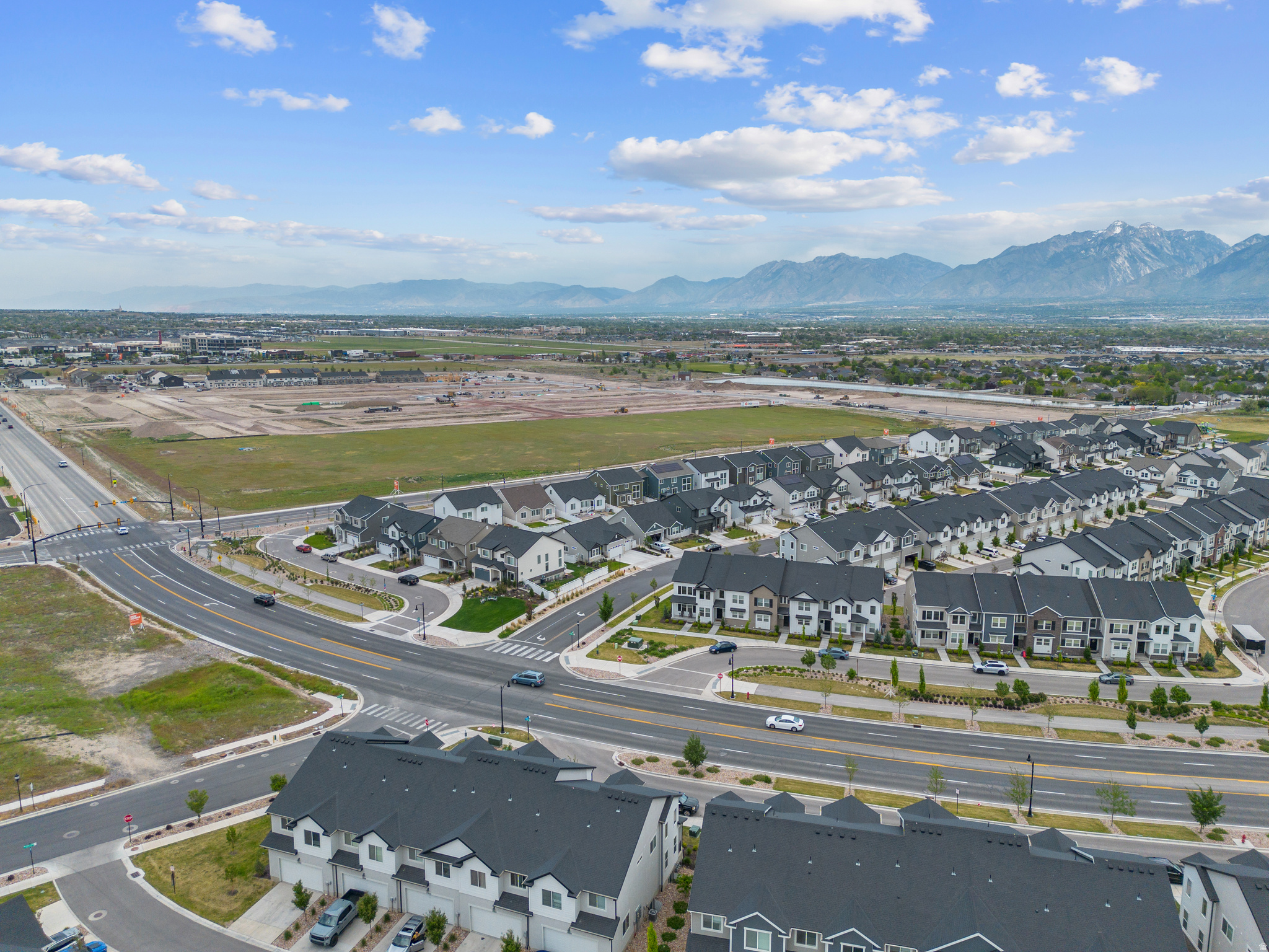 MOUNTAIN RIDGE - Residential